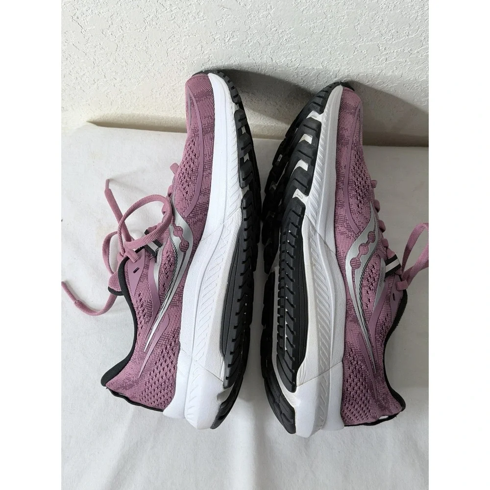 Saucony Omni 21 Formfit Running Sneaker Womens Size 7 Athletic Comfort Gym